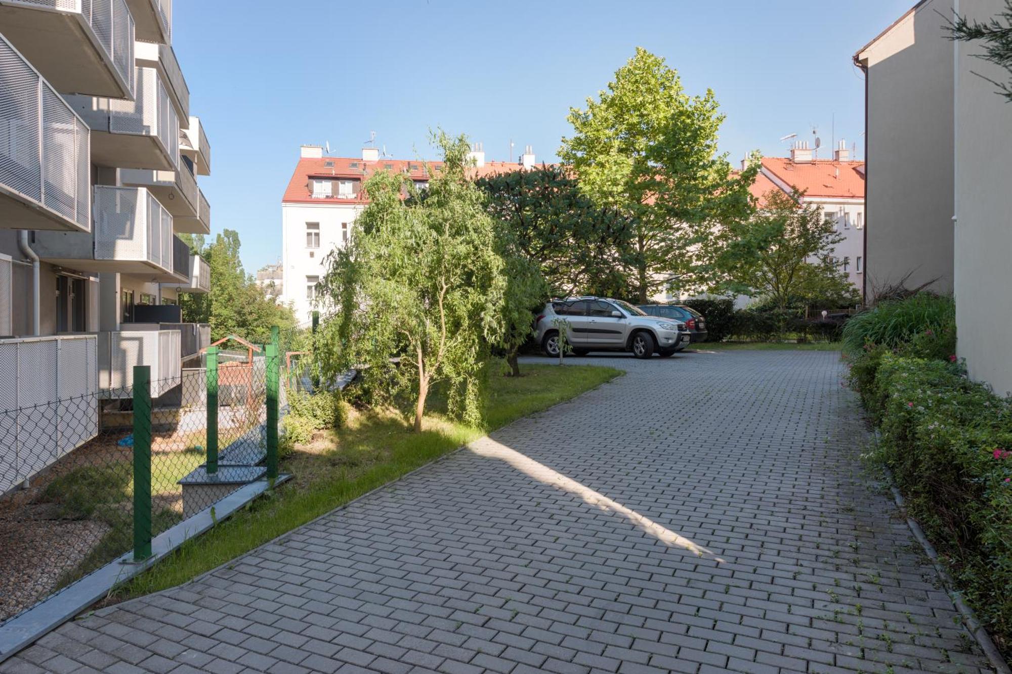 Veleslavin Apartments Prag Exteriör bild